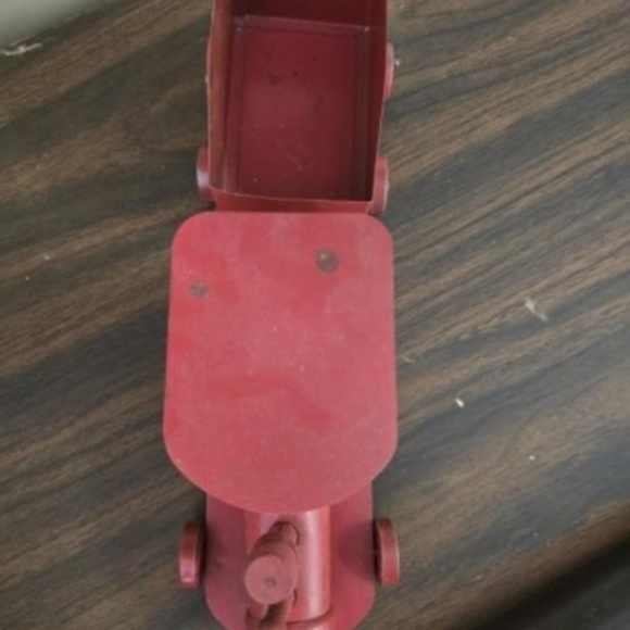 Vintage 2 Piece Metal Red Train 11 inches Long Home Christmas Decorations Holida - Picture 4 of 7